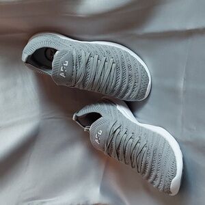 APL‎ Sneakers, Techloom Wave, Size 6.5, Color: Cement/White, NEW IN BOX! Unisex